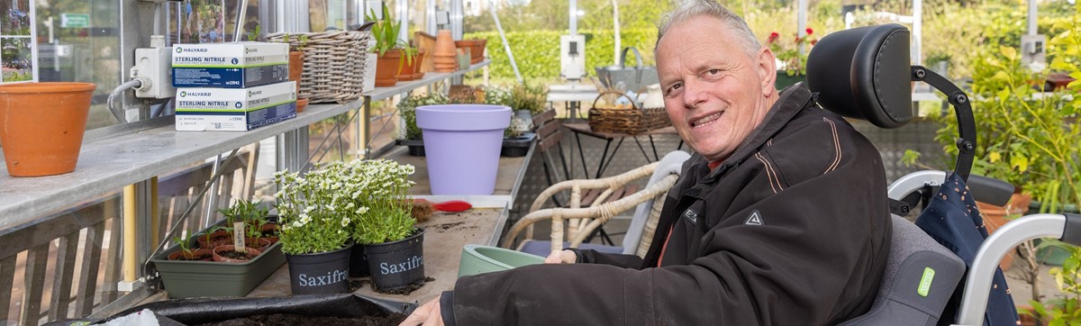 Meneer In Rolstoel