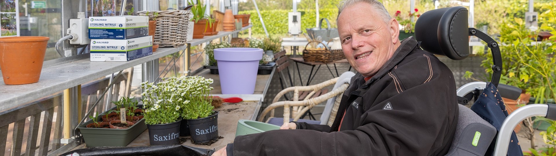 Meneer In Rolstoel