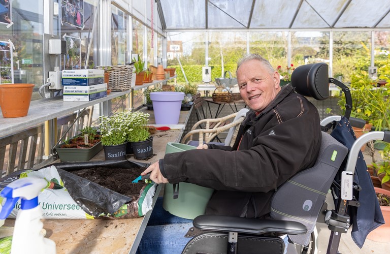 Meneer In Rolstoel